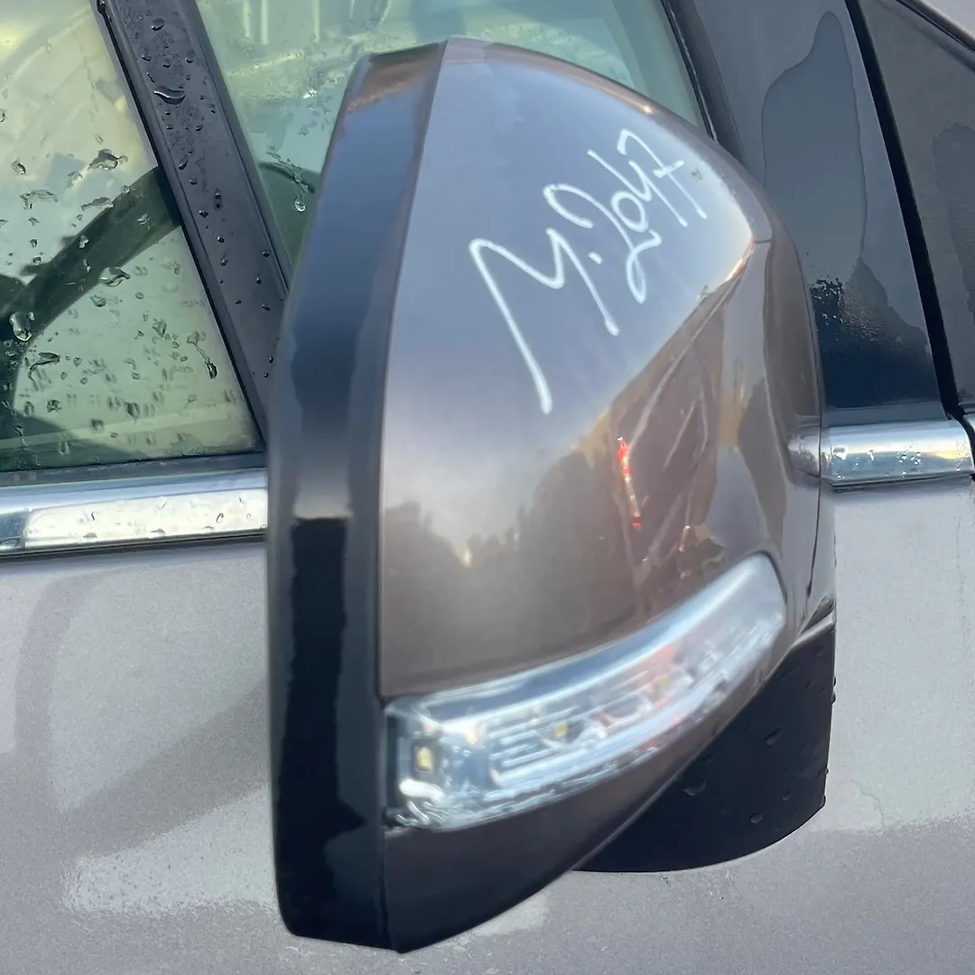 Side Mirror (RH) - 2015 Chevrolet Trax