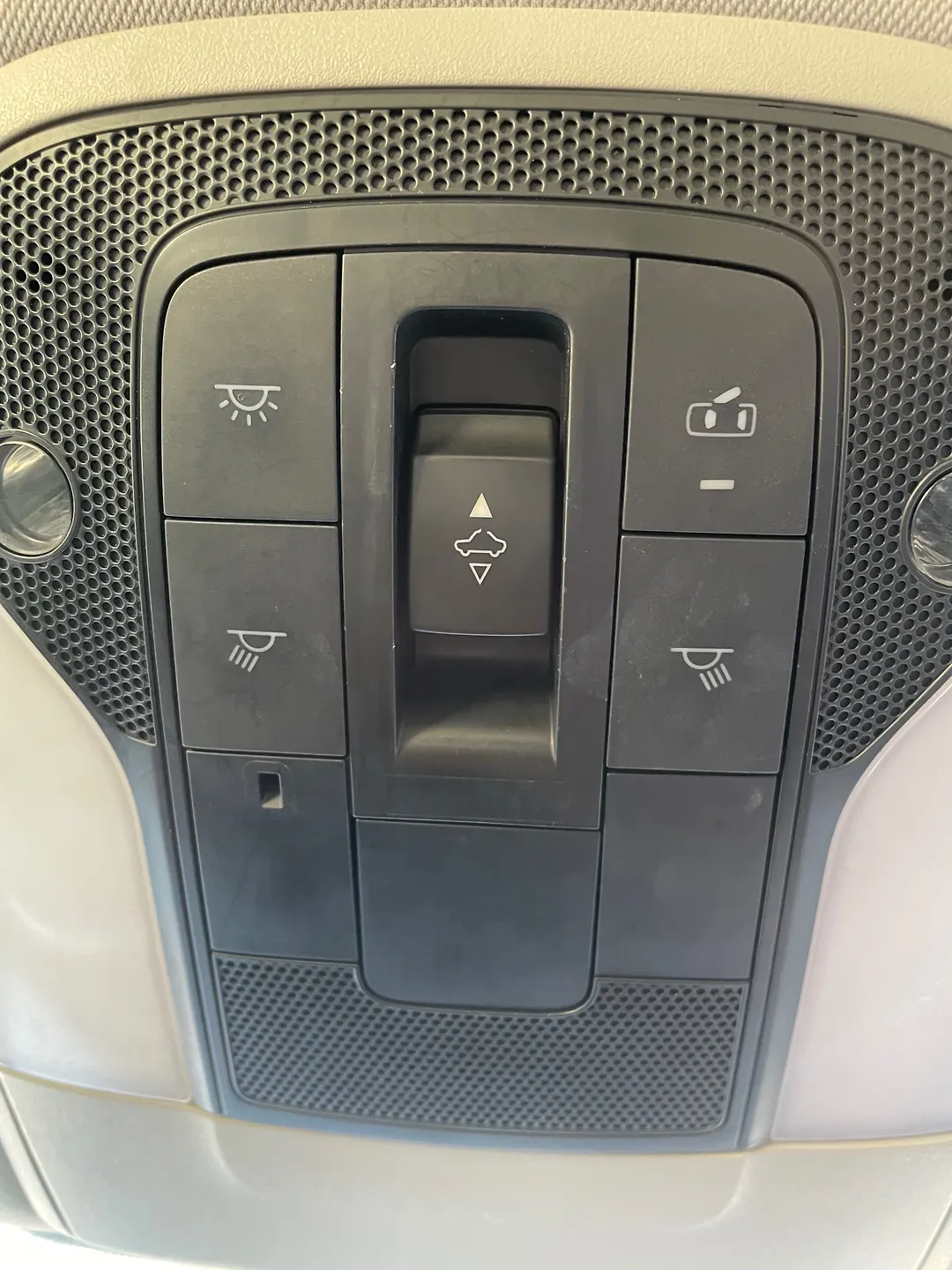 Overhead Console - 2019 Infiniti QX80