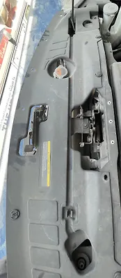 Radiator cover baffle - 2013 Nissan Pathfinder