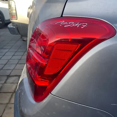 Tail Light (RH) - 2015 Chevrolet Trax