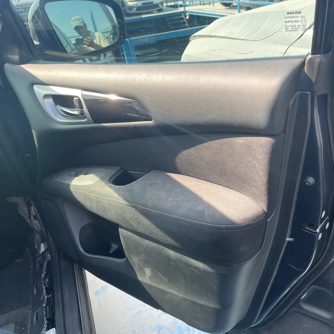 Door (RHF) - 2015 Nissan Pathfinder