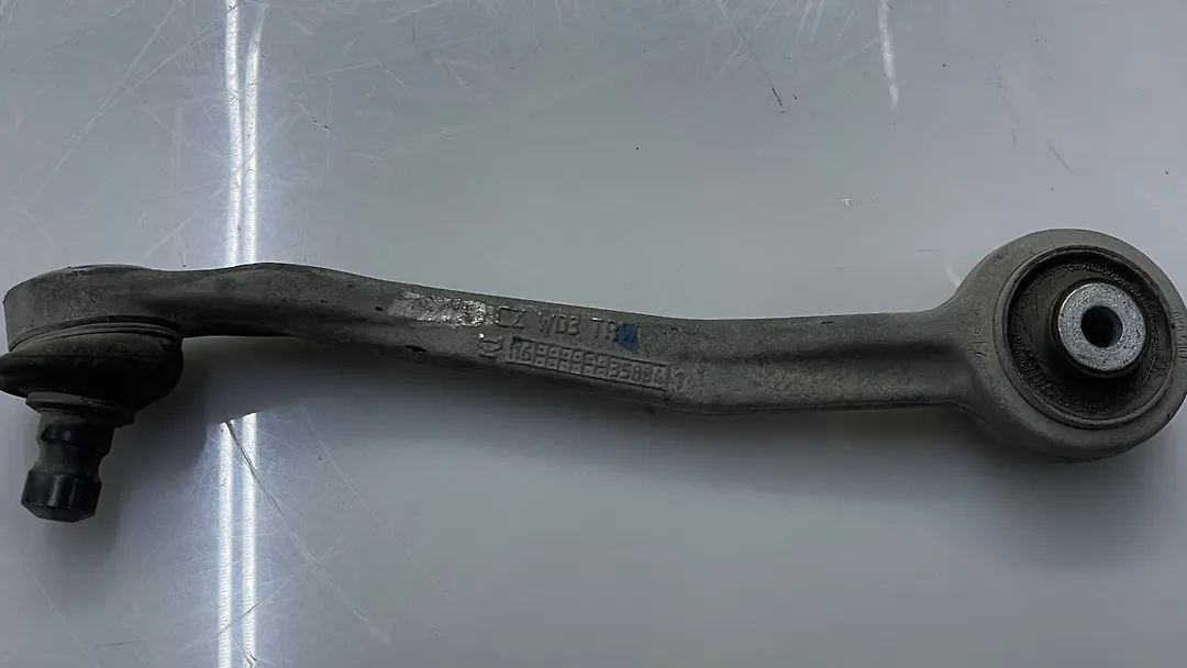 Lower Arm(RHF) - 2012 Audi S4 