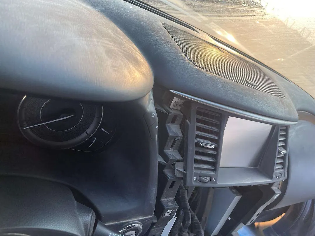 Dashboard  - 2014 Infiniti QX80 SUV