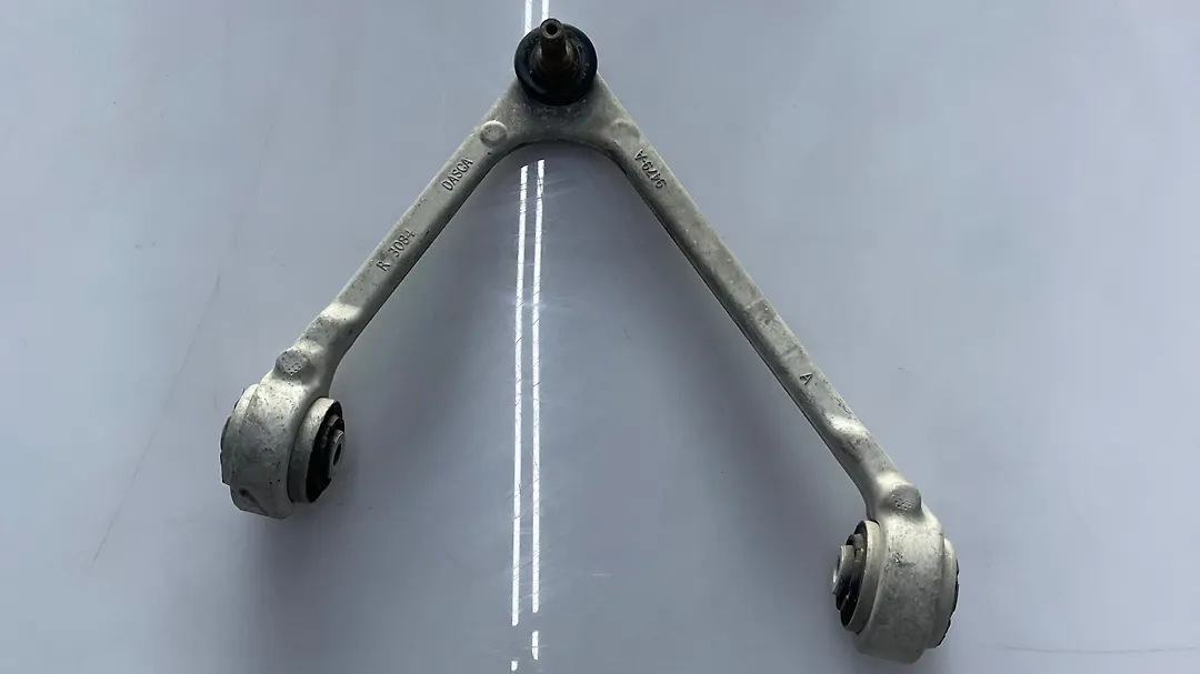 Lower Arm(RHF) - 2012 Jaguar XJL