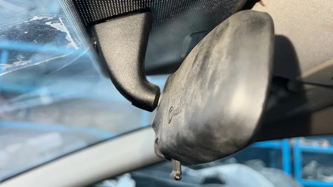 Rear view mirror - 2015 Ford Fiesta