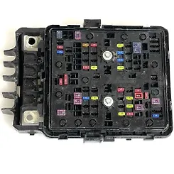 Fuse box - 2022 Jeep Grand Cherokee L Limited