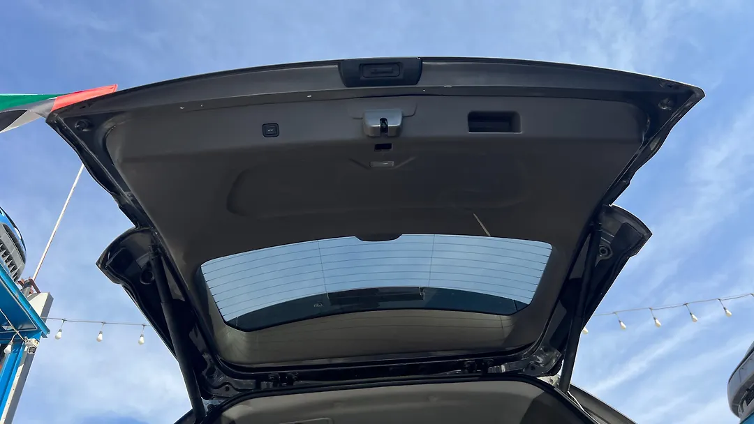 Tailgate - 2020 Chevrolet Traverse