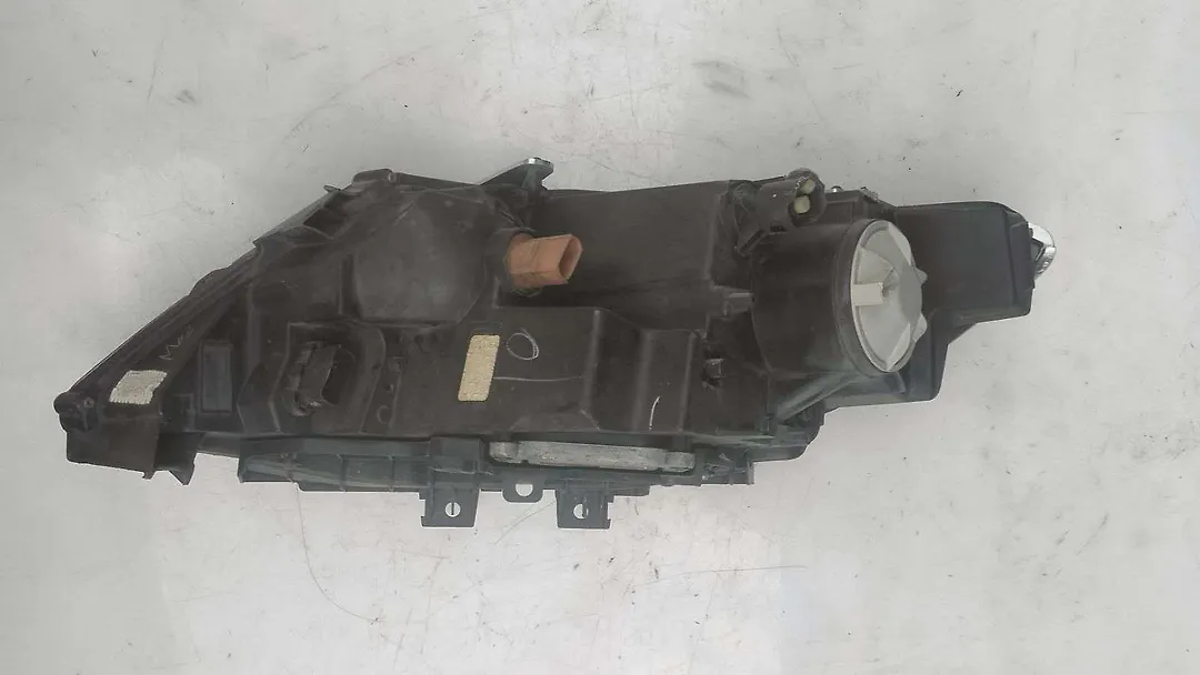 Headlight (RH) - 2015 Lincoln MKC