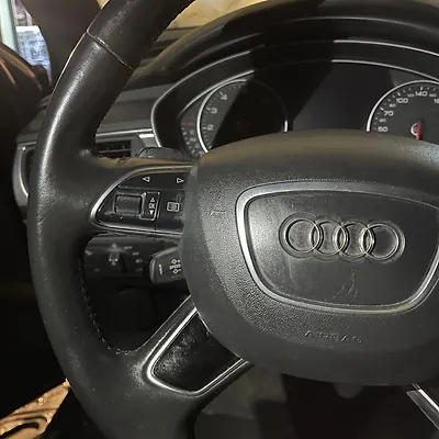 Steering wheel - 2017 Audi A6