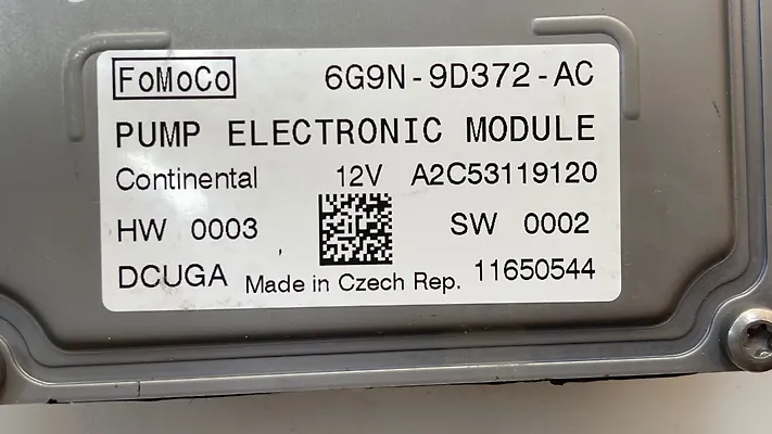 Fuel Pump Control Module  - 2011 Land Rover LR2