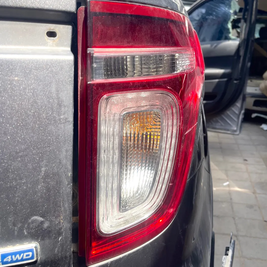 Tail Light (RH) - 2013 Ford Explorer