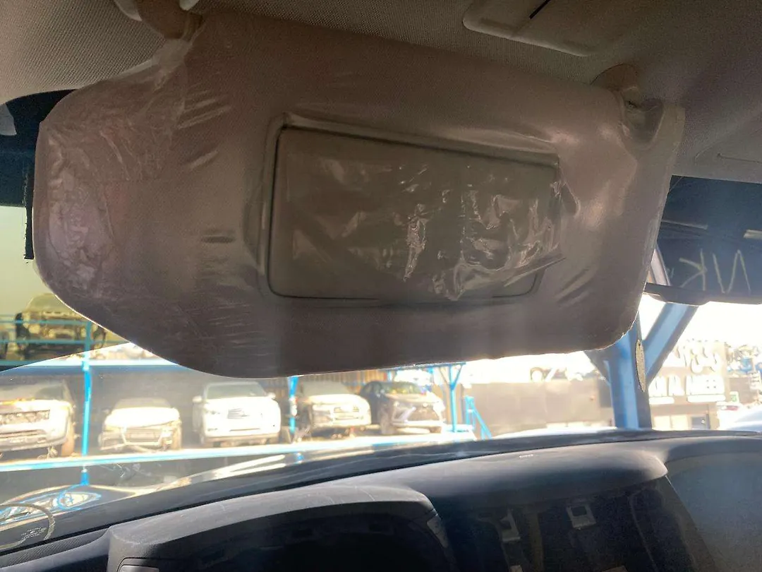Sun visor - 2014 Infiniti QX70 3.7i