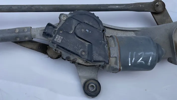 Windshield wiper motor - 2015 Chevrolet Impala