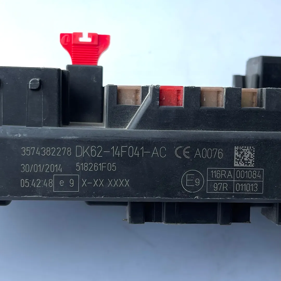 Fuse - 2014 Land Rover RANGE ROVER SPORT