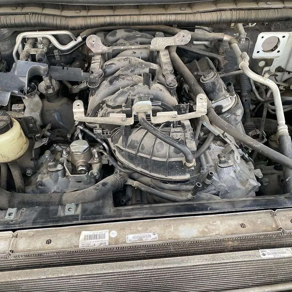 Engine  - 2017 Nissan Armada 5.6i