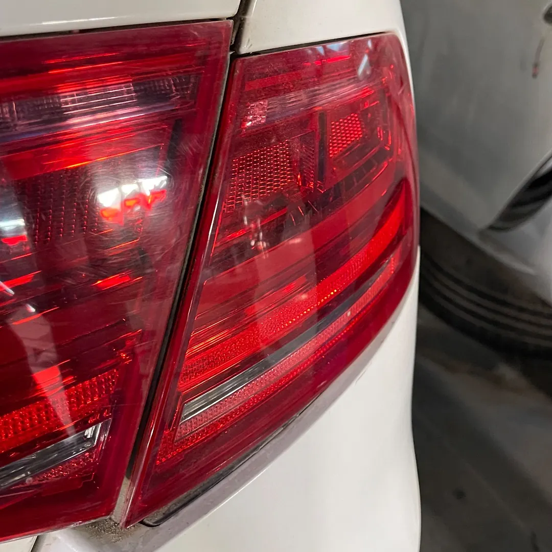 Tail Light (RH) - 2013 Audi A8