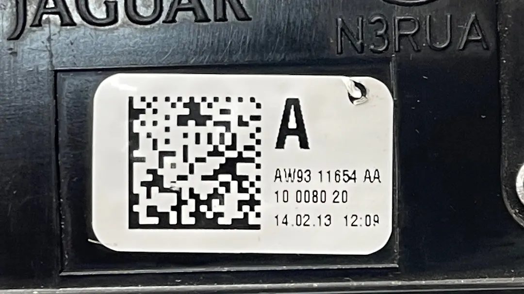 Tailgate Fog light  Open Switch - 2011 Jaguar XJ