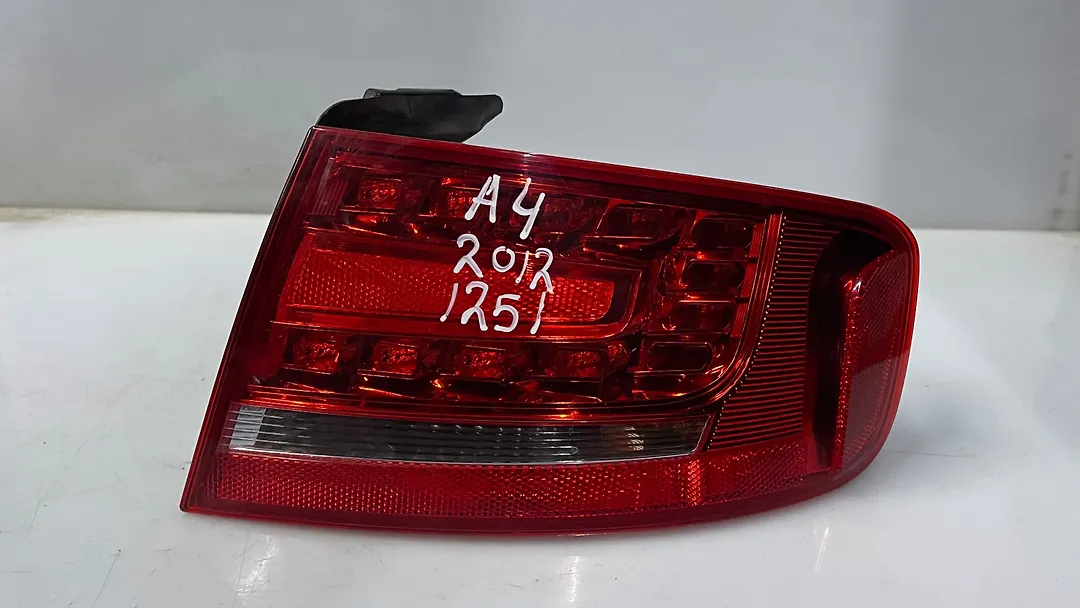 Tail Light (RH) - 2011 Audi A4 ECONOMY