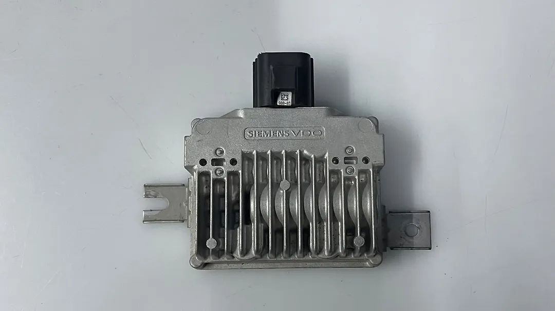 Fuel Pump Control Module  - 2008 Land Rover LR4