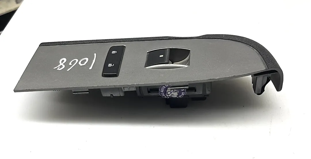 power window switch (RHF) - 2018 Chevrolet SILVERADO