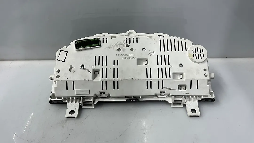 Speedometer - 2009 Land Rover LR3