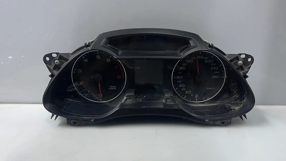 Speedometer - 2009 Audi A4