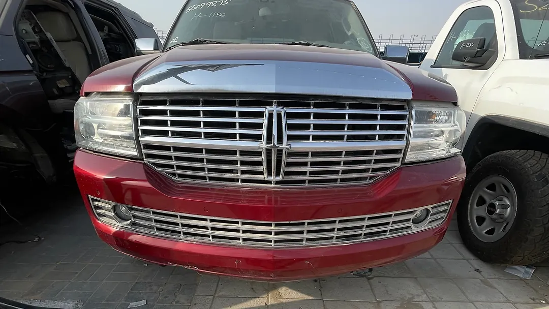 Front Bumper - 2014 Lincoln Navigator