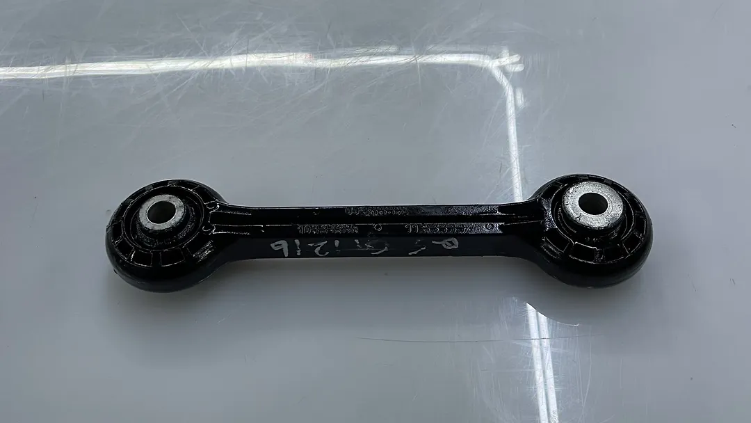 Upper arm (RH) - 2011 Audi Q5