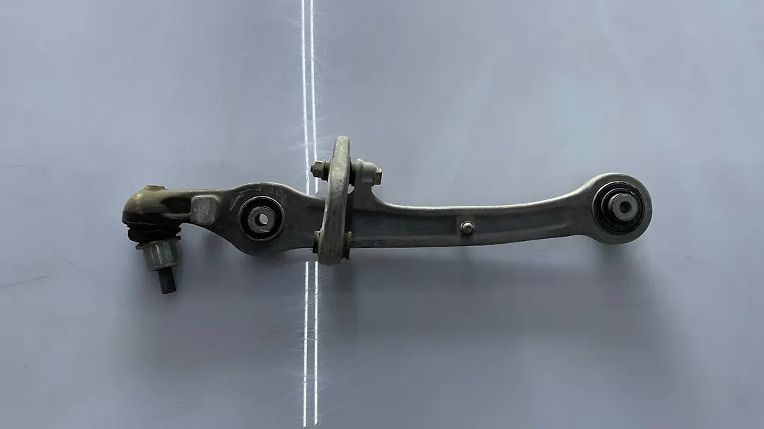 Lower arm (RH) - 2009 Audi A6
