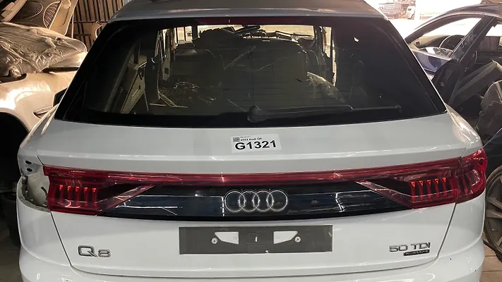 Trunk/hatch/tailgate - 2023 Audi Q8
