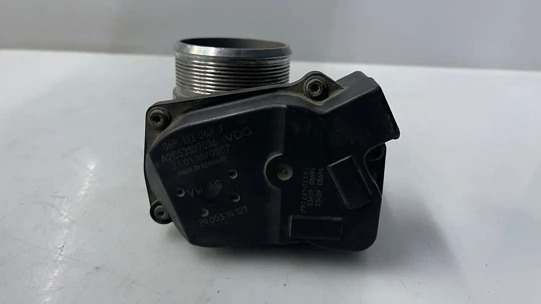 Throttle body - 2010 Volkswagen Passat