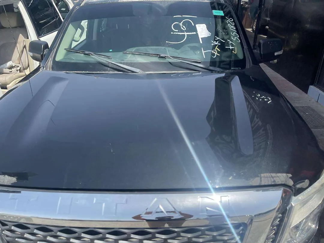 Hood/Bonnet - 2018 Nissan Titan