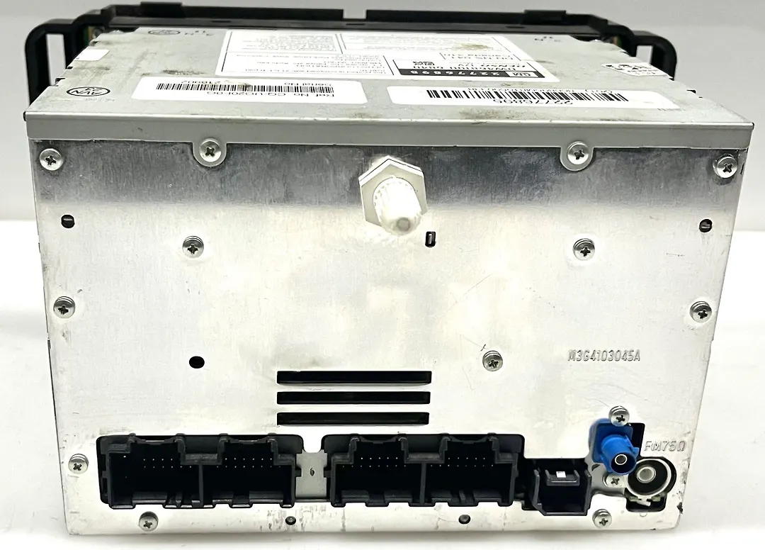 Audio equipment radio - 2011 GMC DENALI