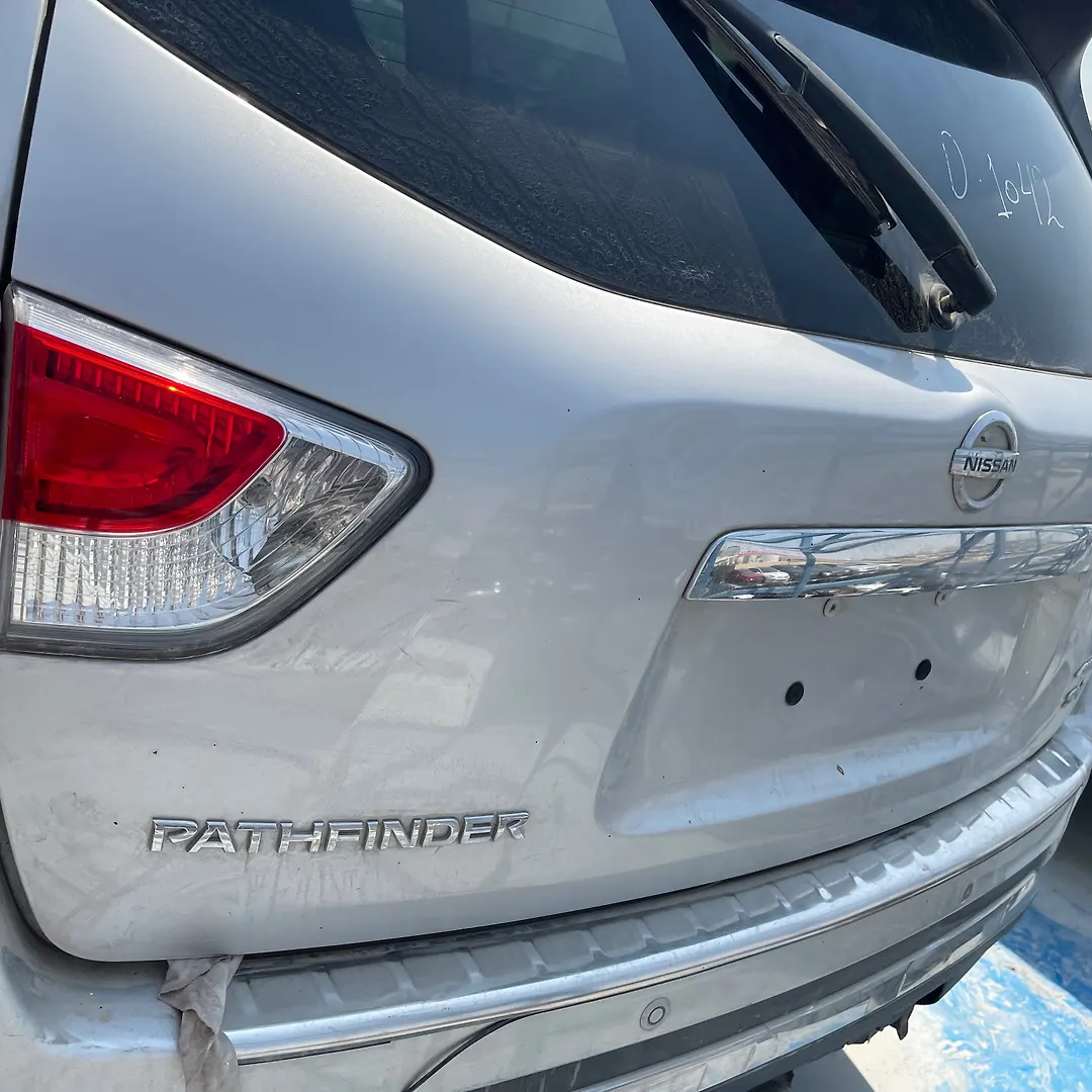 Trunk/hatch/tailgate - 2014 Nissan Pathfinder