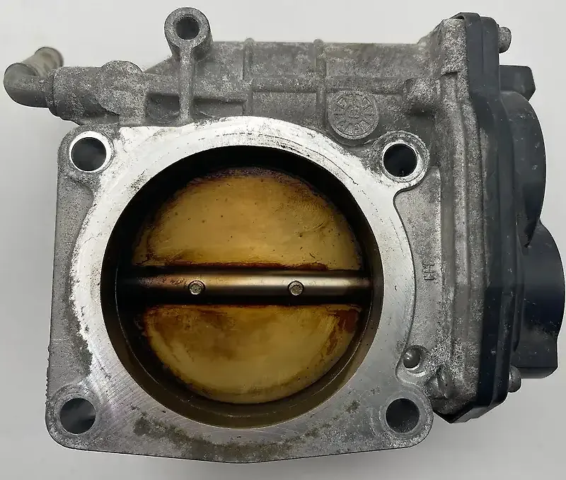 Throttle body - 2014 Infiniti QX70 3.7i