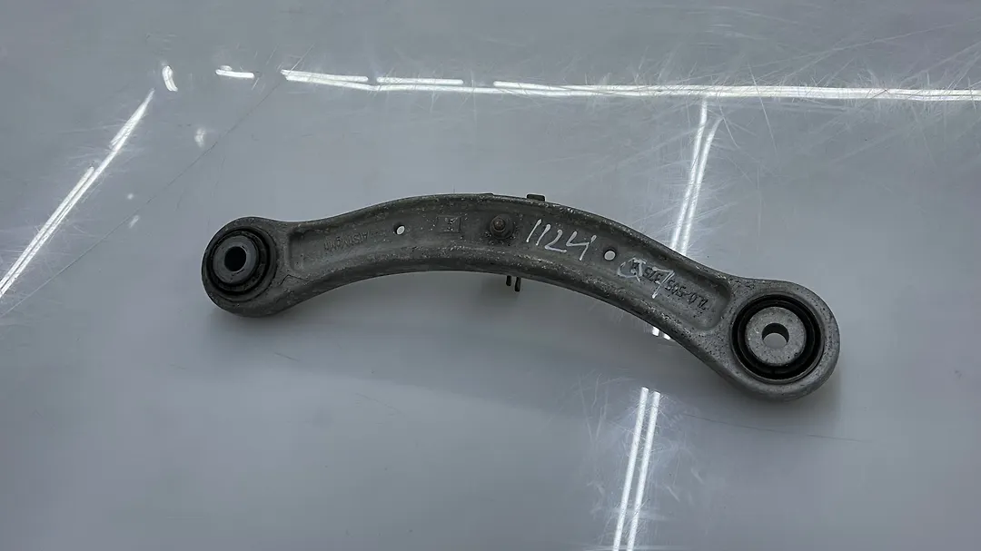 Upper control arm rear - 2013 Audi Q7
