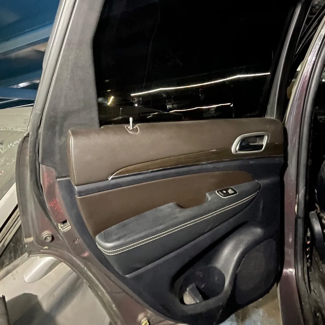 Door (LHB) - 2014 Jeep GRAND CHEROKEE