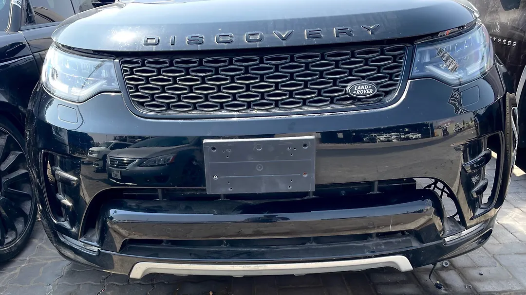 Front Bumper - 2018 Land Rover DISCOVERY HSE Luxury