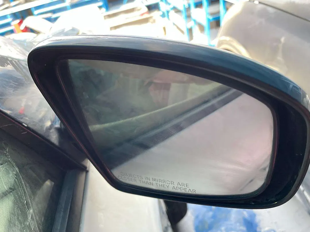 Side Mirror (RH) - 2011 Nissan Murano