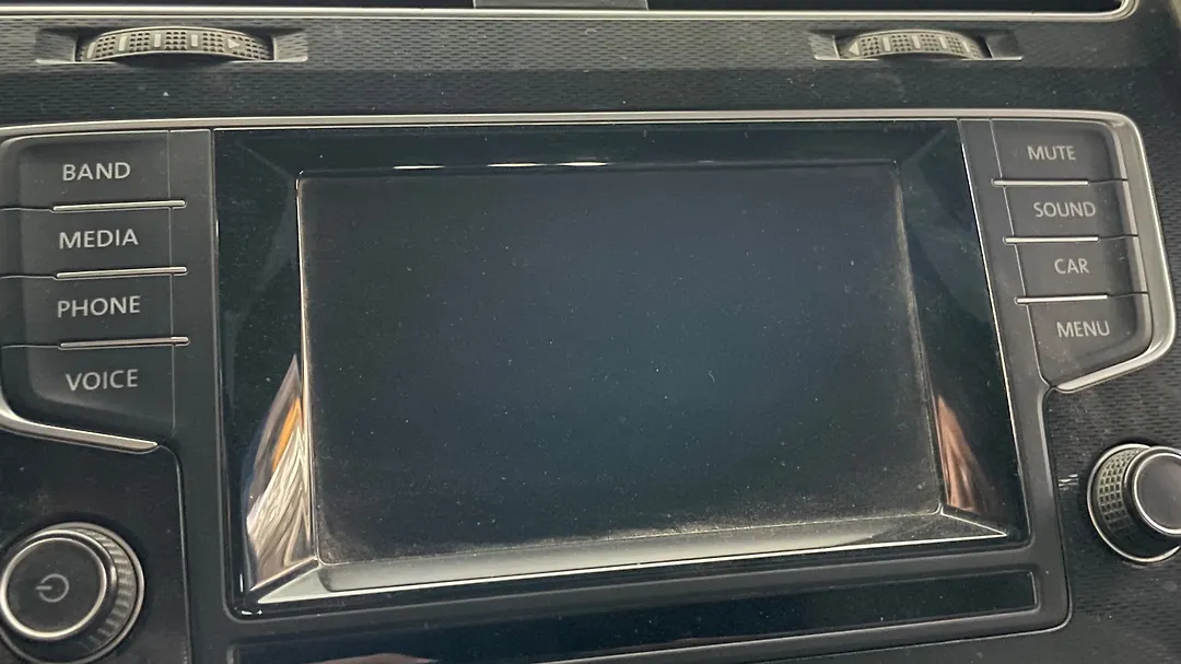 Info/GPS/TV Screen - 2015 Volkswagen Golf