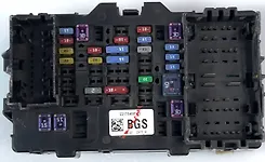 Fuse box - 2014 Chevrolet SILVERADO