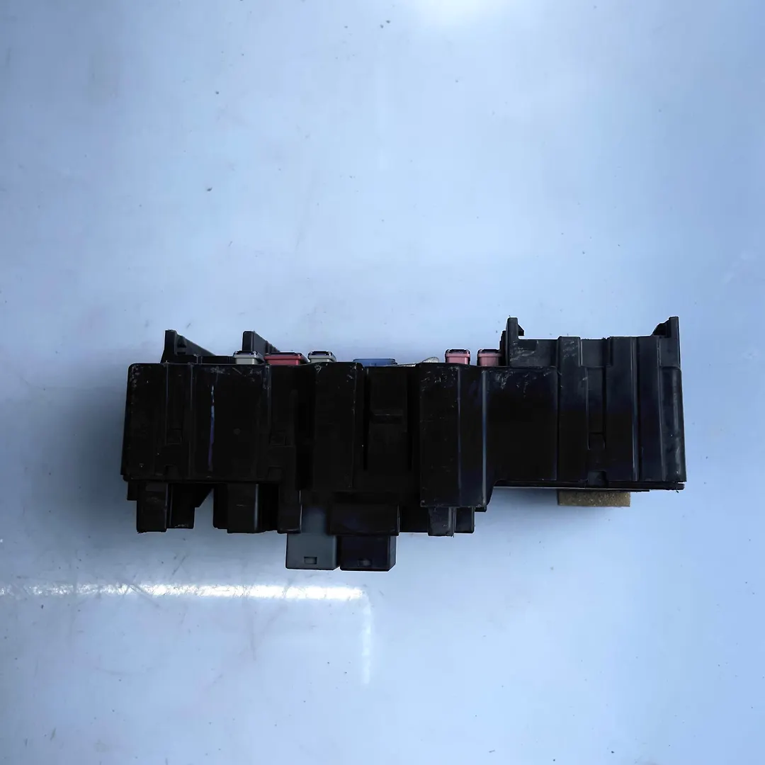 Dash fuse panel - 2015 GMC Sierra