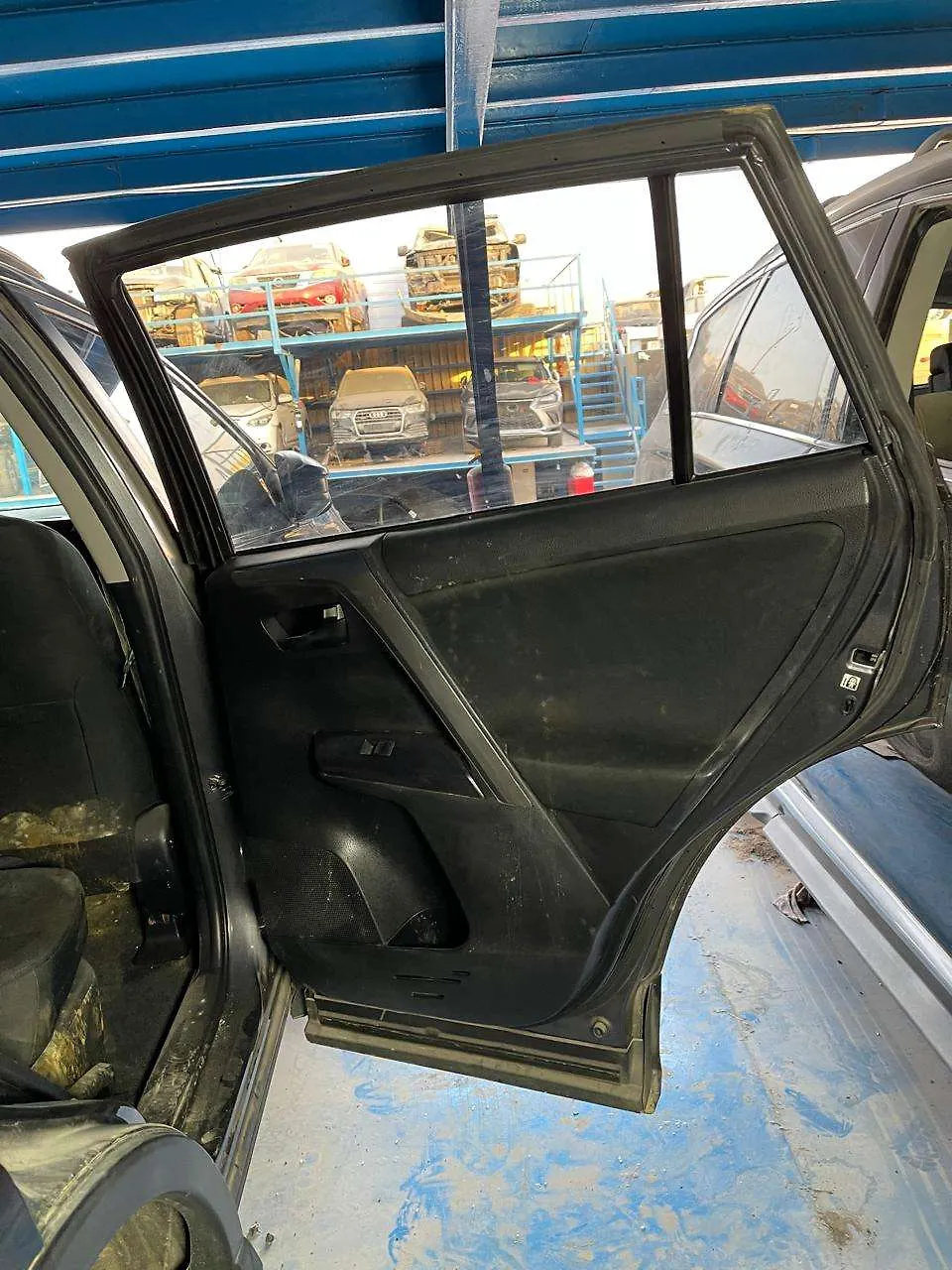 Door (RHB) - 2018 Toyota RAV4 2.5
