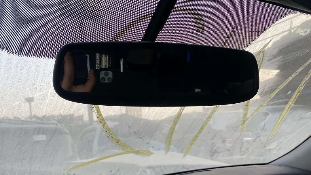 Rear view mirror - 2019 Nissan Armada