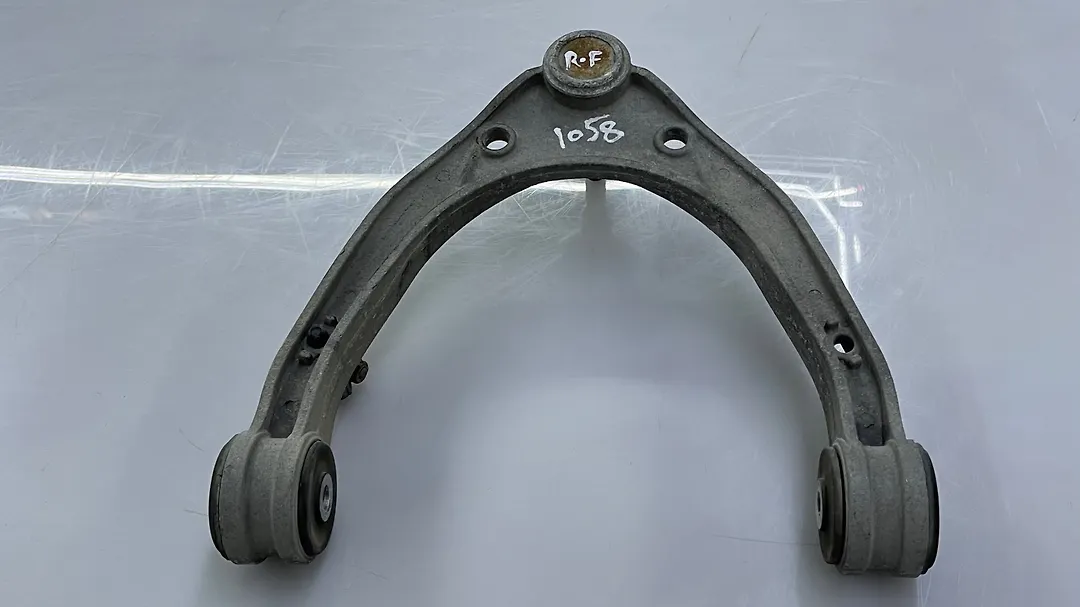 Upper arm (RH) - 2008 Audi Q7