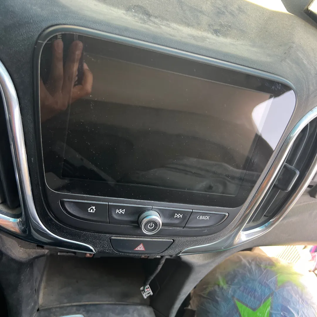 Info-gps-tv screen - 2018 Chevrolet Equinox