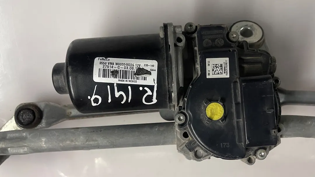 Windshield wiper motor - 2016 Ford Mustang