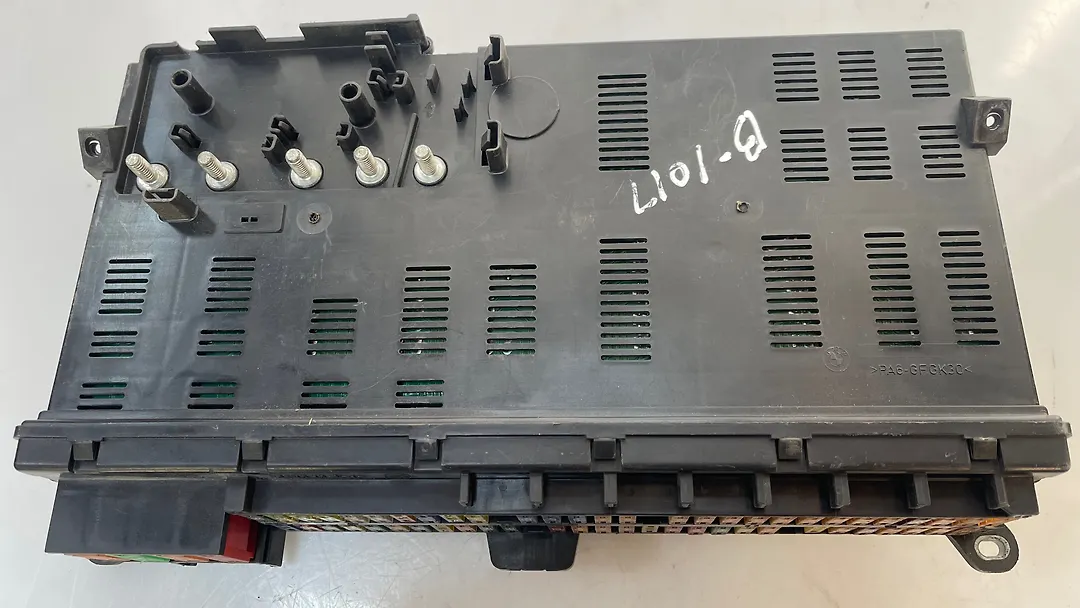Fuse box cabin - 2007 Land Rover RANGE ROVER VOGUE