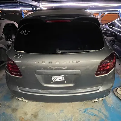 Trunk/hatch/tailgate - 2011 Porsche Cayenne S