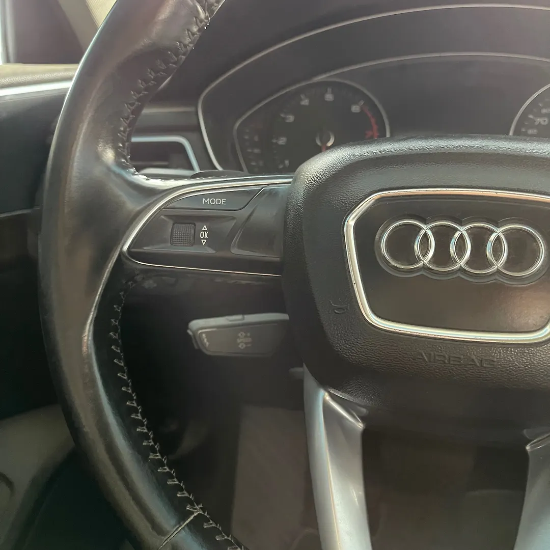 Steering wheel - 2017 Audi A4